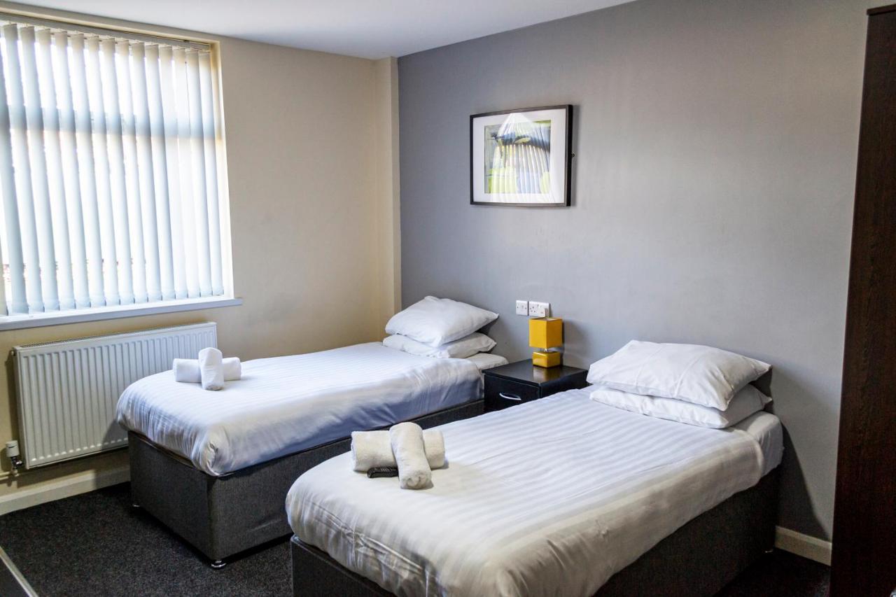 Lymedale Suites Studios & Aparthotel In Newcastle Under Lyme & Stoke Buitenkant foto