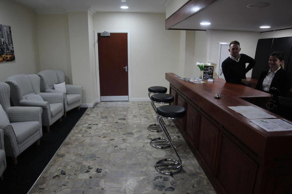 Lymedale Suites Studios & Aparthotel In Newcastle Under Lyme & Stoke Buitenkant foto